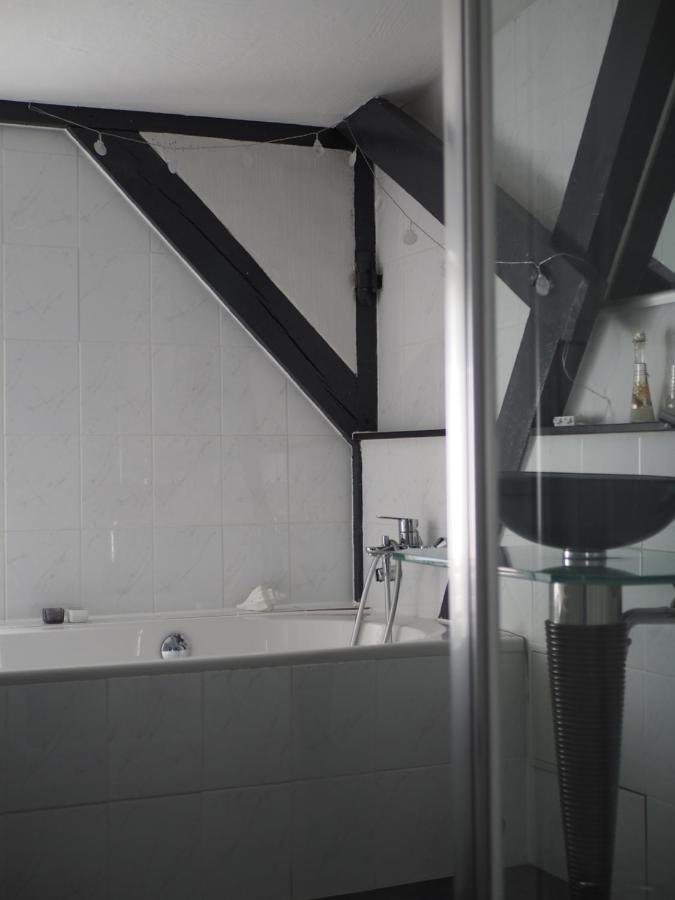 Jarmen Ferienwohnung Buitenkant foto